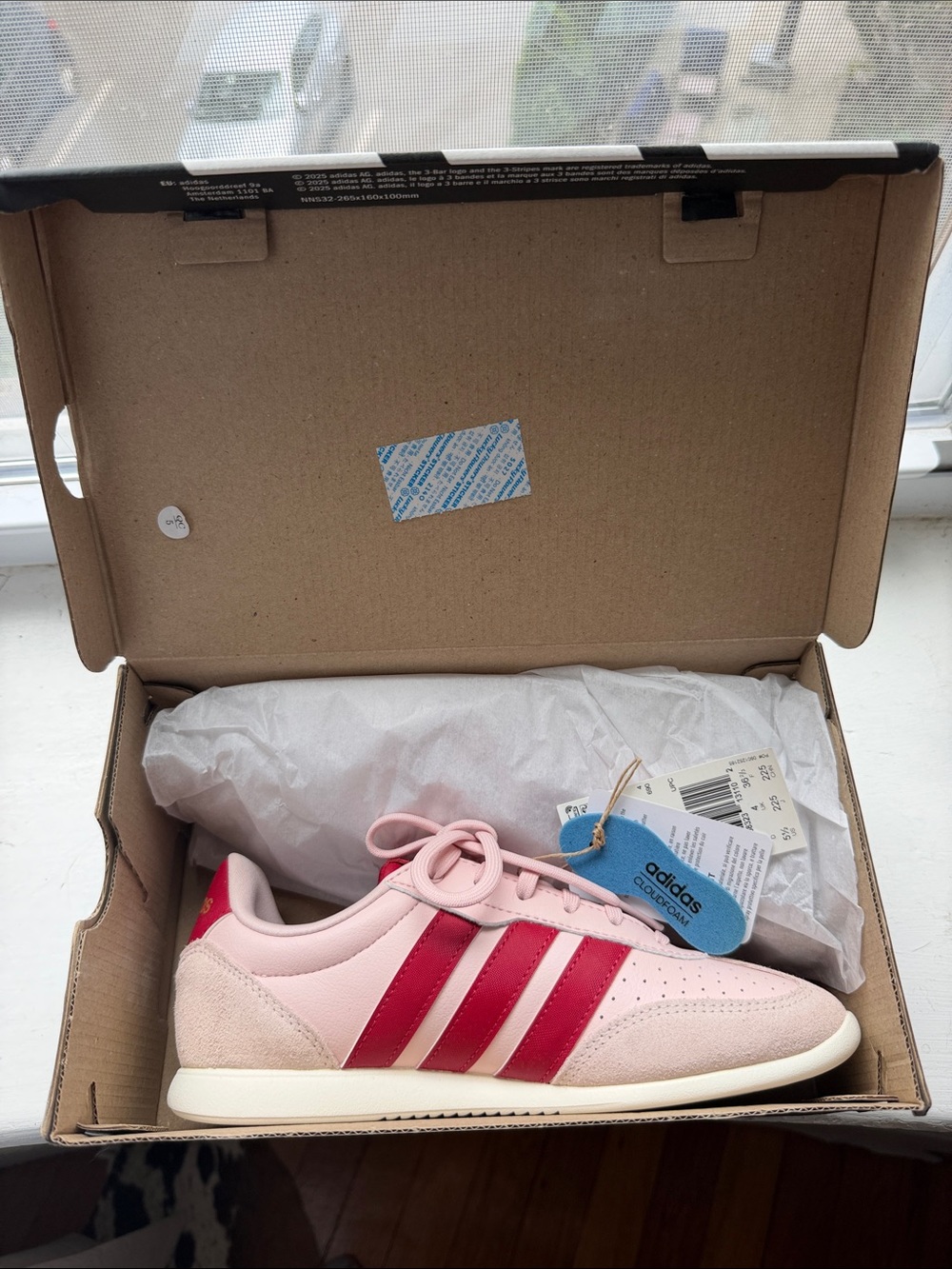 NWT Adidas Barreda (pink/red)